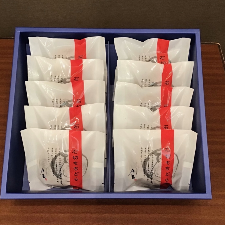 石切もちどら ギフト箱